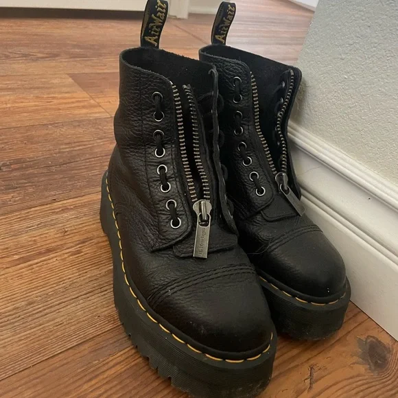 SINCLAIR MILLED NAPPA LEATHER PLATFORM BOOTS W8